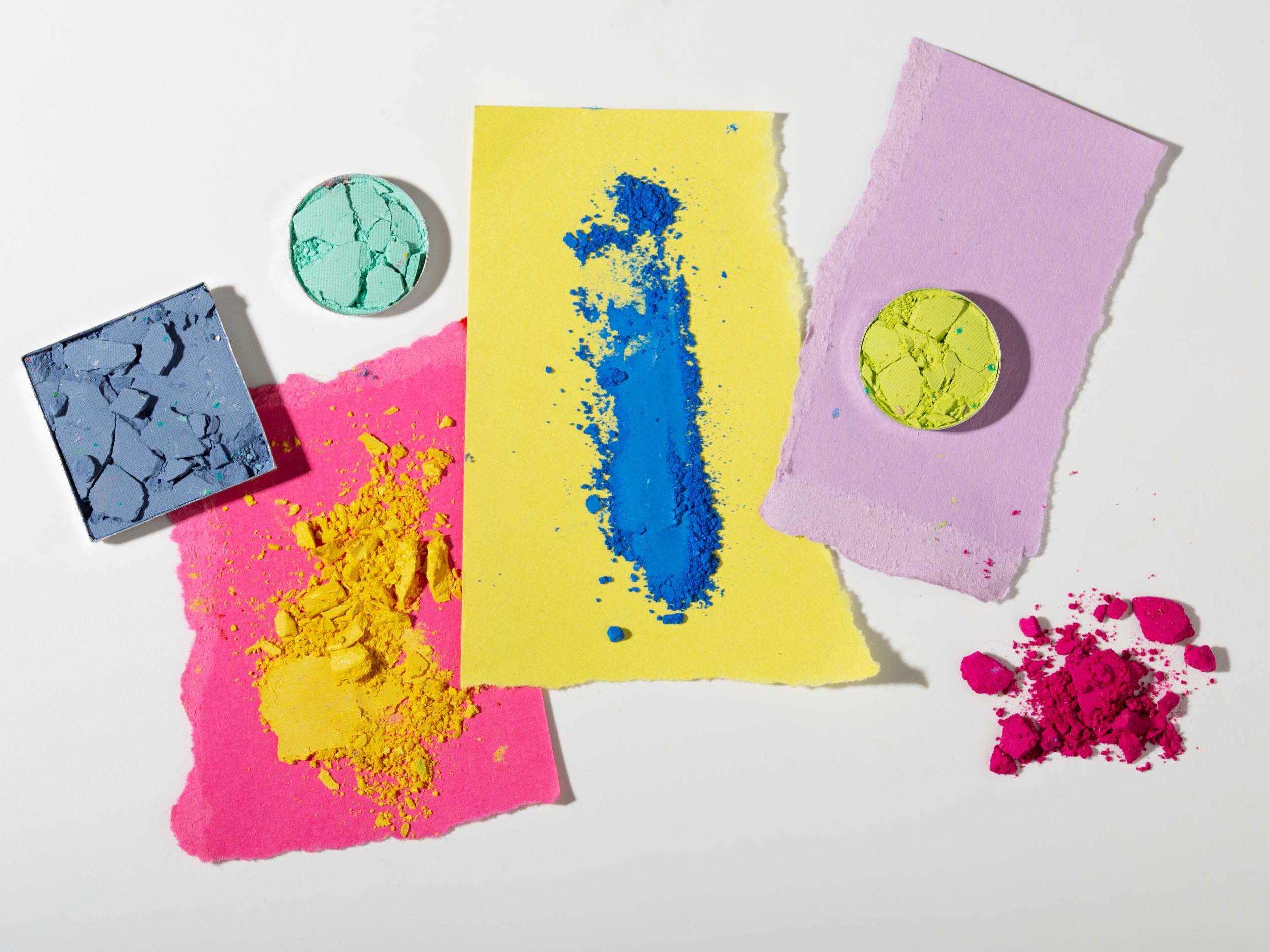 Fluorescent pigment